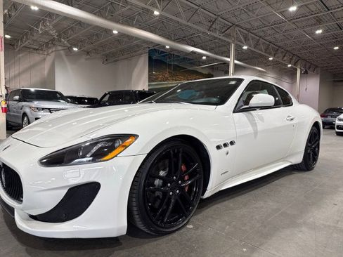 Used 2015 Maserati GranTurismo Sport image 23