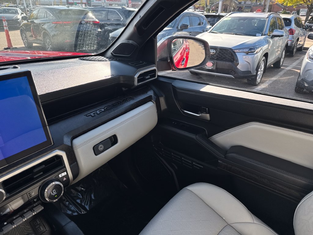 Used 2024 Toyota Tacoma Limited AWD/4WD image 29