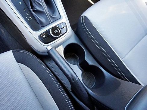 Certified 2026 Hyundai Venue SEL FWD image 32