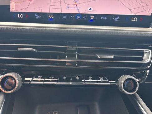 New 2026 Chevrolet Traverse LT w/ Driver Confidence Package image 36