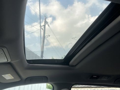 Used 2021 Honda Odyssey EX-L image 17