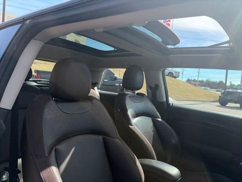 Used 2014 MINI Cooper S image 32