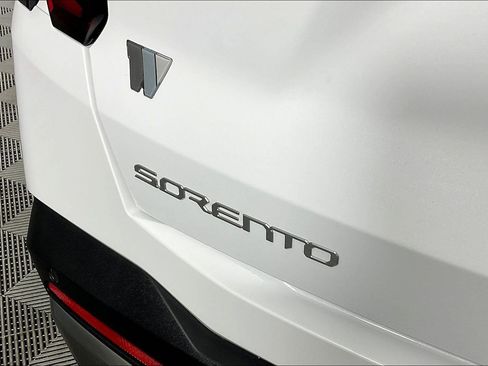 Certified 2026 Kia Sorento S AWD/4WD image 24