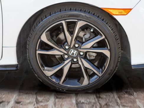 Used 2018 Honda Civic Sport image 36