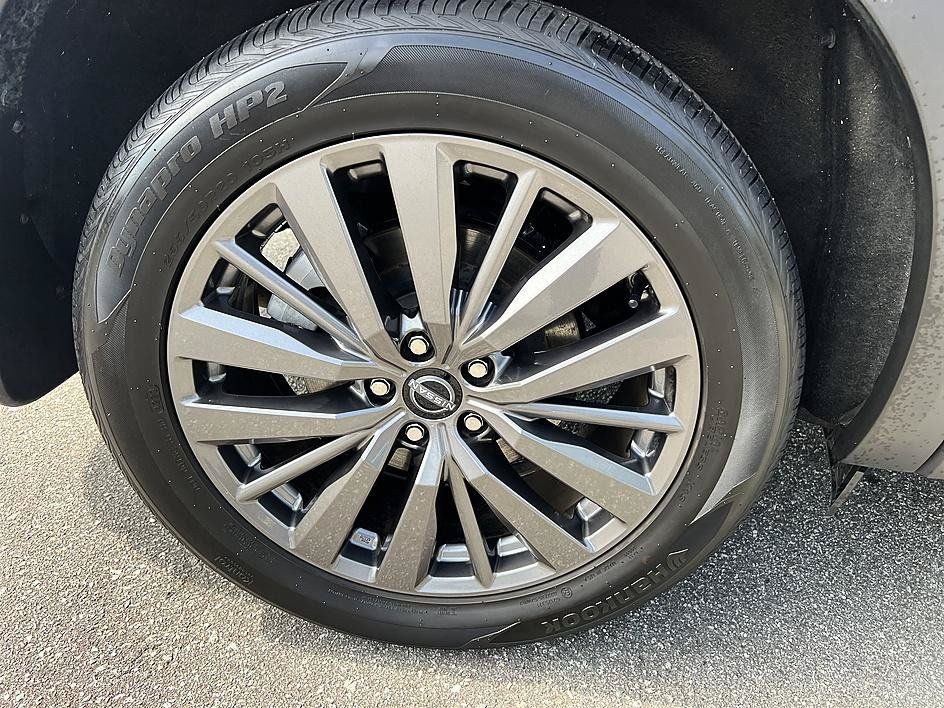 Certified 2024 Nissan Pathfinder SL w/ SL Premium Package FWD image 11
