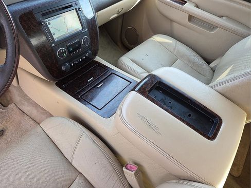 Used 2014 GMC Sierra 2500 Denali w/ Suspension Package, Off-Road image 20