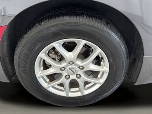 Used 2022 Chrysler Pacifica Touring-L FWD image 27