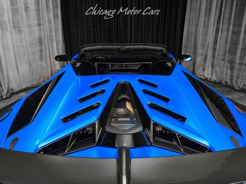 Used 2021 Lamborghini Aventador SVJ AWD/4WD image 47