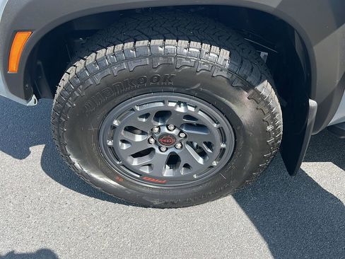 New 2026 Nissan Frontier PRO-4X w/ Pro-4x Convenience Package image 35