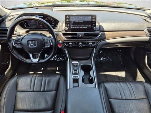 Used 2021 Honda Accord Touring image 17