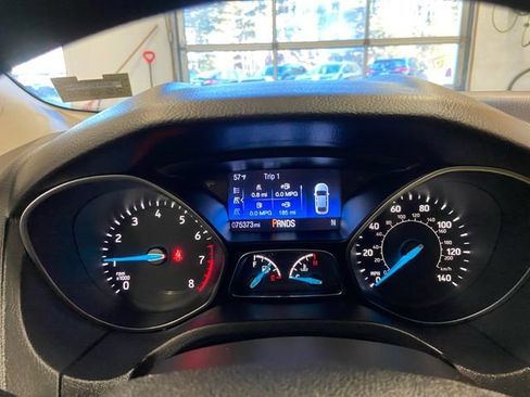 Used 2016 Ford Focus SE image 16