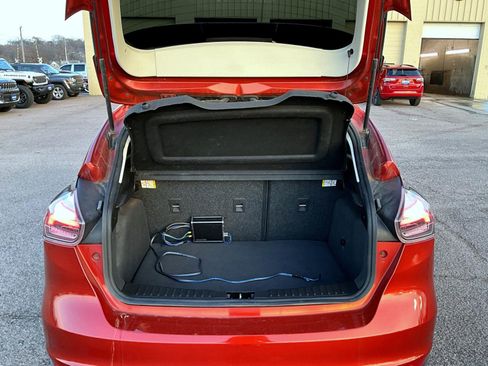 Used 2018 Ford Focus SE image 9