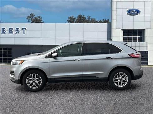 Used 2024 Ford Edge SEL w/ Convenience Package AWD/4WD image 3