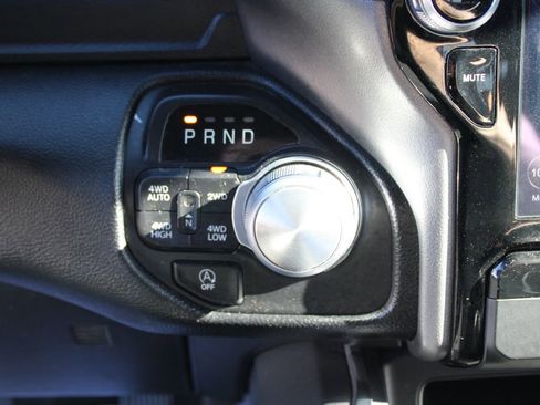 Used 2020 RAM 1500 Laramie image 26