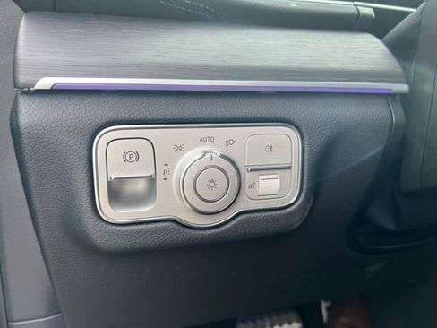 Used 2022 Mercedes-Benz GLS 450 4MATIC image 19