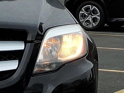 Used 2014 Mercedes-Benz GLK 350 4MATIC image 16