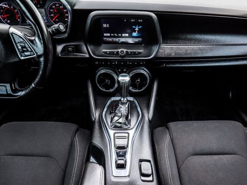 Used 2018 Chevrolet Camaro LT RWD image 22