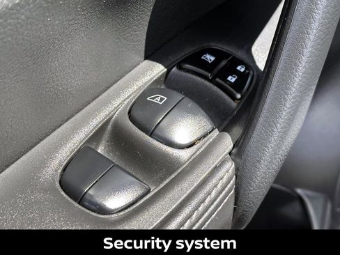 Certified 2022 Nissan Rogue Sport S image 20