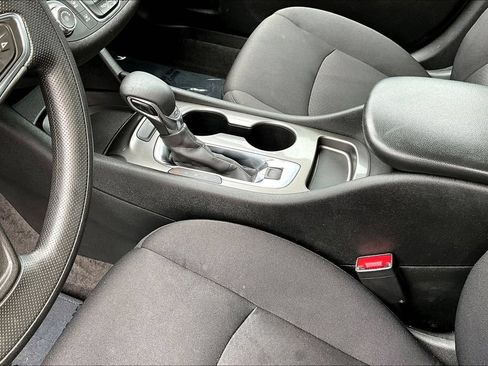 Used 2024 Chevrolet Malibu LS FWD image 20