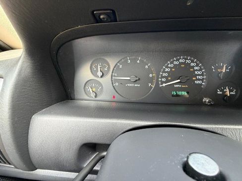 Used 2004 Jeep Grand Cherokee Laredo AWD/4WD image 22