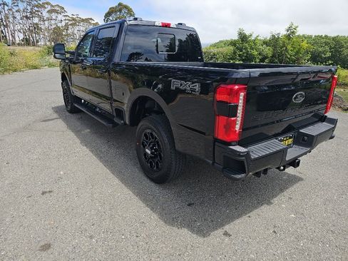New 2025 Ford F350 XLT w/ Black Appearance Package image 29
