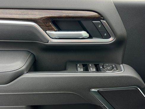 New 2026 GMC Sierra 3500 SLE AWD/4WD image 9