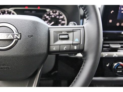 New 2026 Nissan Pathfinder SV w/ SV Premium Package FWD image 16