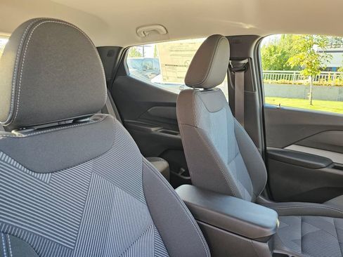 New 2027 Chevrolet Bolt LT w/ Comfort Package FWD image 11