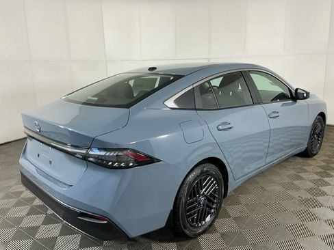 New 2026 Nissan Sentra SV w/ SV Convenience Package FWD image 7