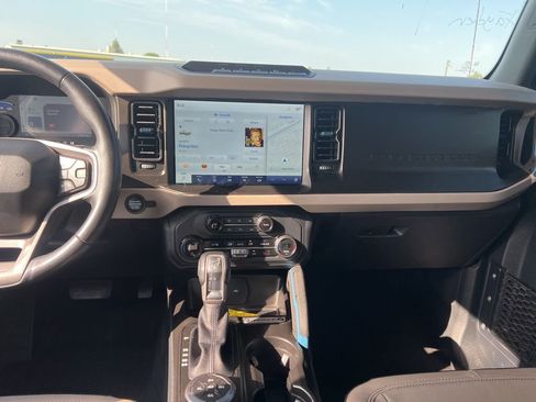Used 2023 Ford Bronco Wildtrak AWD/4WD image 13