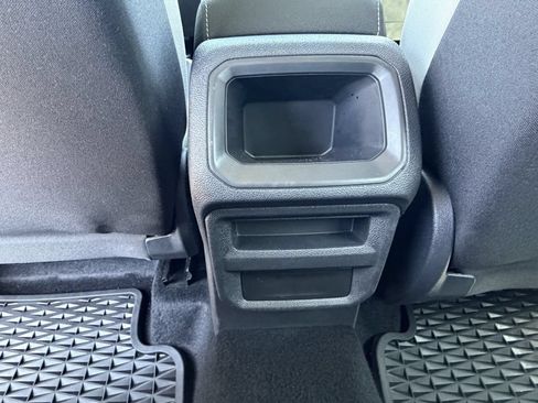 Certified 2025 Volkswagen Taos S FWD image 29