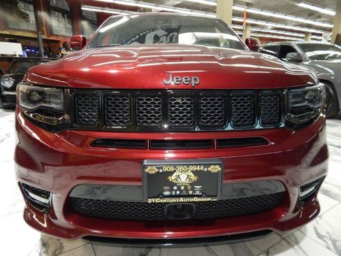 Used 2021 Jeep Grand Cherokee SRT image 2