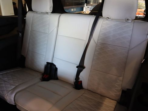 Used 2025 Cadillac Escalade V image 38