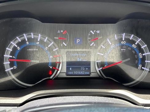 Used 2019 Toyota 4Runner SR5 AWD/4WD image 14