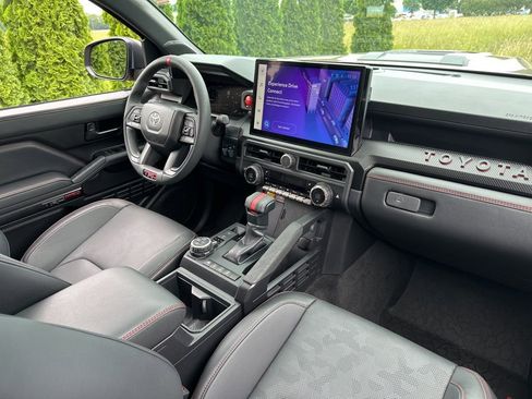 Certified 2025 Toyota Tacoma TRD Pro AWD/4WD image 38