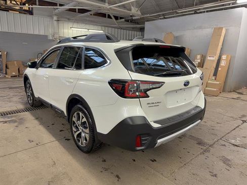 Used 2022 Subaru Outback Limited image 15