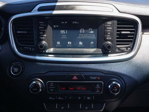 Used 2020 Kia Sorento EX FWD image 29