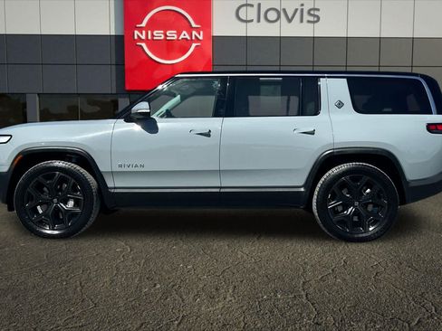 Used 2023 Rivian R1S Adventure AWD/4WD image 6