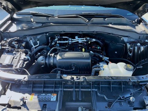 Used 2023 Ford Explorer XLT w/ Equipment Group 202A image 30