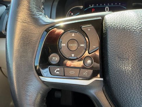 Used 2019 Honda Pilot Touring image 14