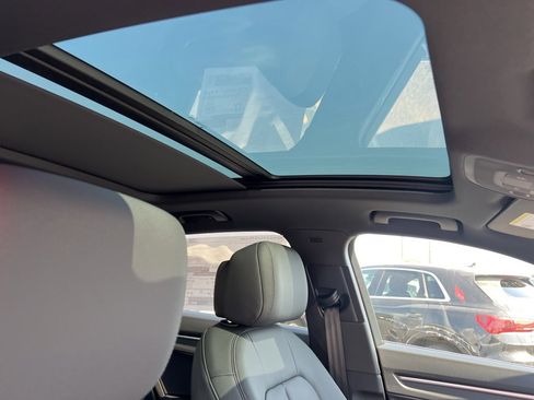 New 2025 Audi Q3 2.0T Premium image 12