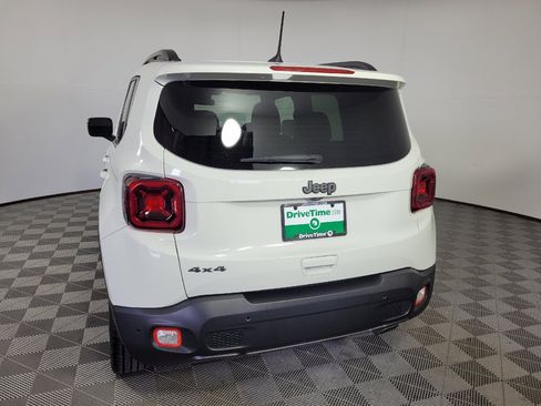 Used 2021 Jeep Renegade Latitude w/ Luxury Group II AWD/4WD image 6
