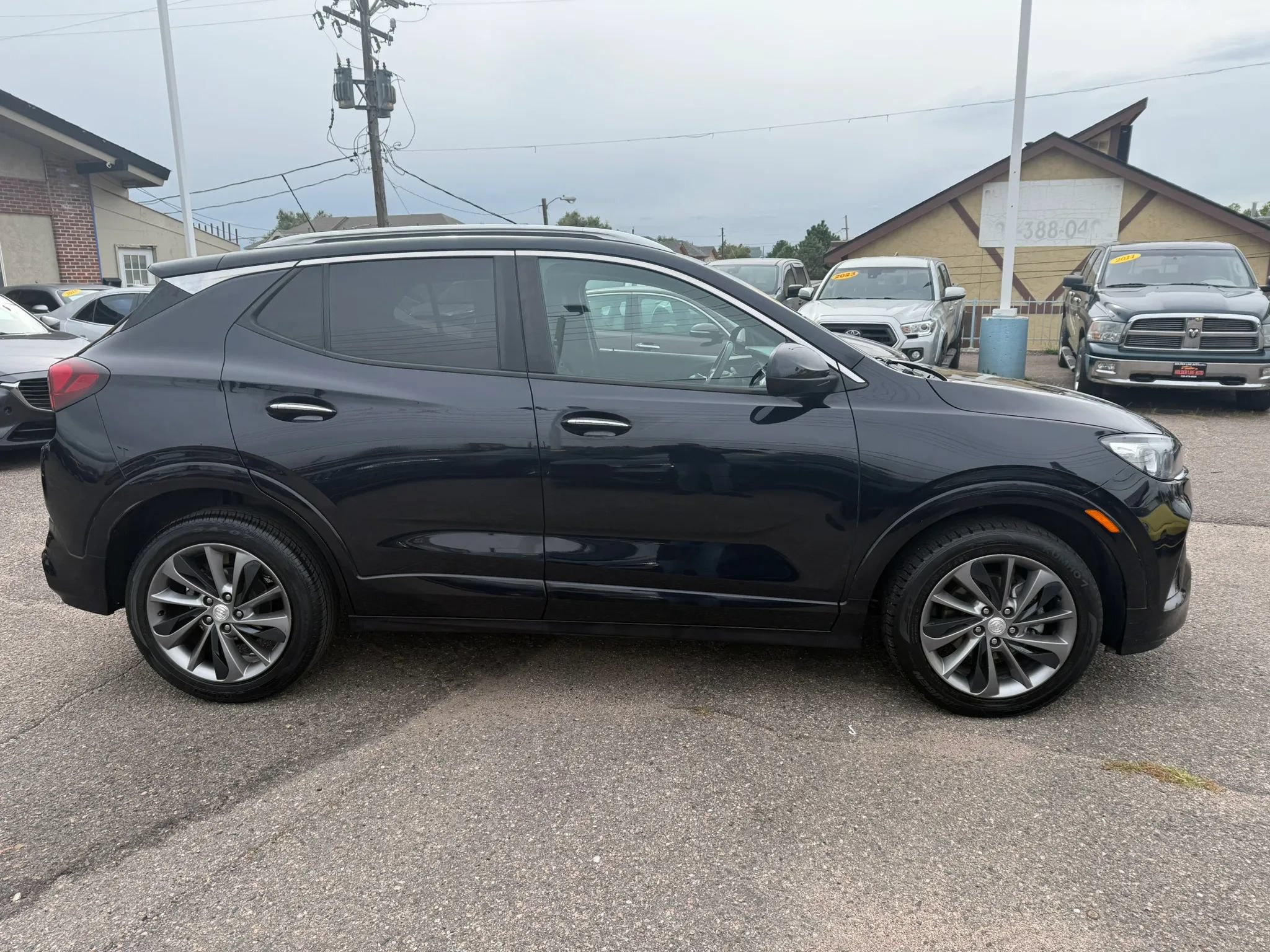 Used 2021 Buick Encore GX Select w/ Experience Buick Package FWD image 9