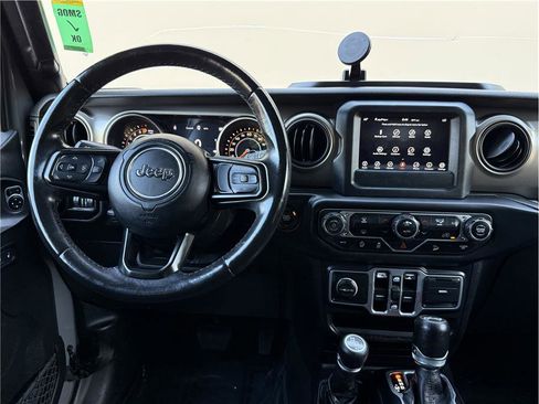 Used 2018 Jeep Wrangler Unlimited Sport S AWD/4WD image 18