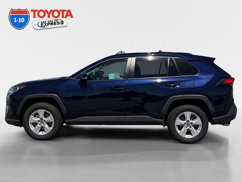 Certified 2021 Toyota RAV4 XLE w/ Convenience Package AWD/4WD image 2