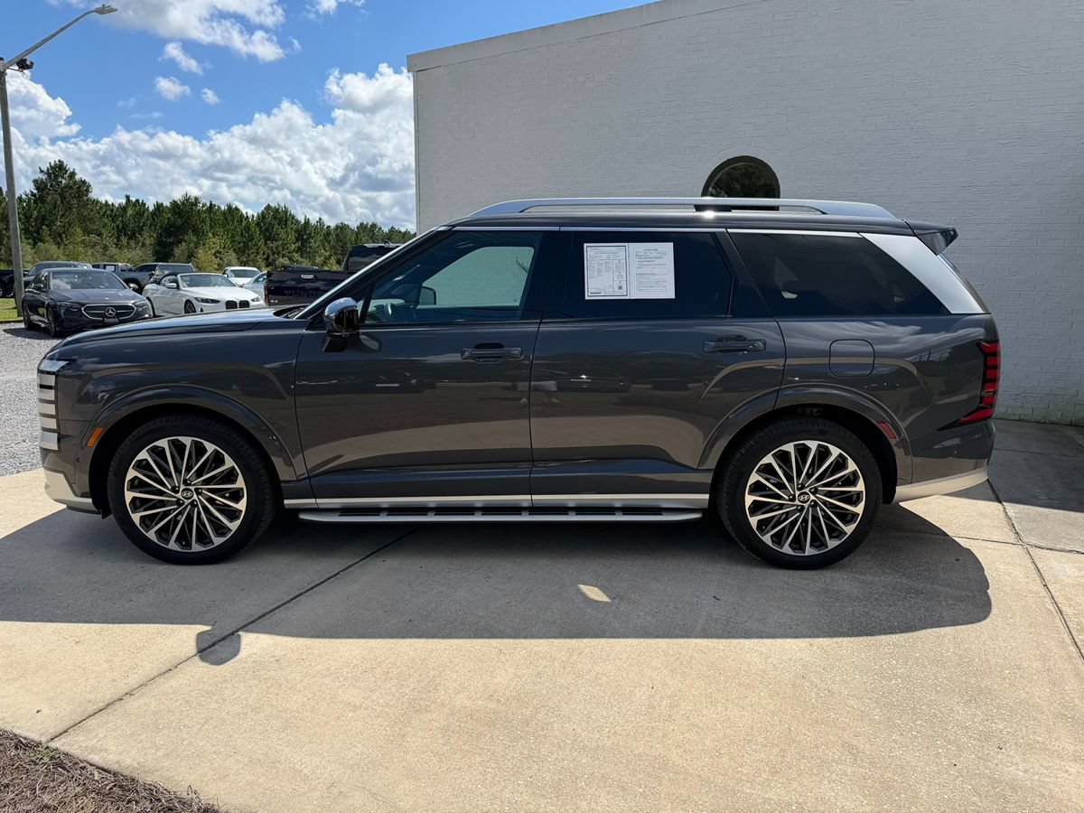 Used 2026 Hyundai Palisade Calligraphy AWD/4WD image 2