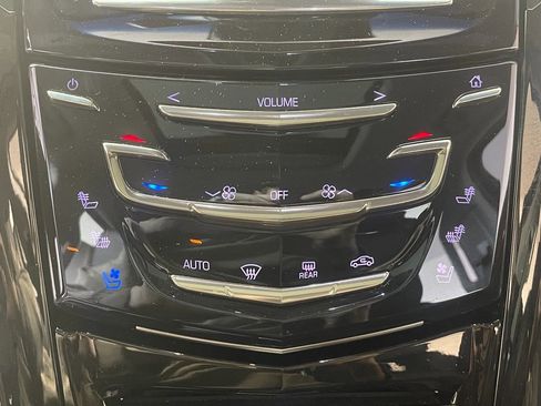 Used 2019 Cadillac Escalade Premium Luxury image 22