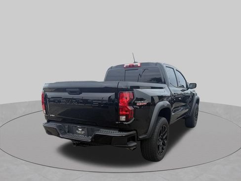 Used 2023 Chevrolet Colorado Trail Boss w/ Advanced Trailering Package AWD/4WD image 4