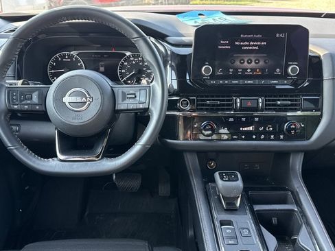 Certified 2024 Nissan Pathfinder Rock Creek AWD/4WD image 4