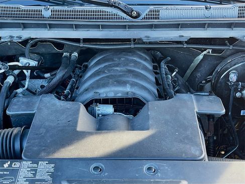 Used 2018 Chevrolet Silverado 1500 LT w/ All Star Edition image 29